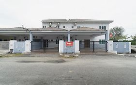 Oyo 91089 Motel Fasa 2B