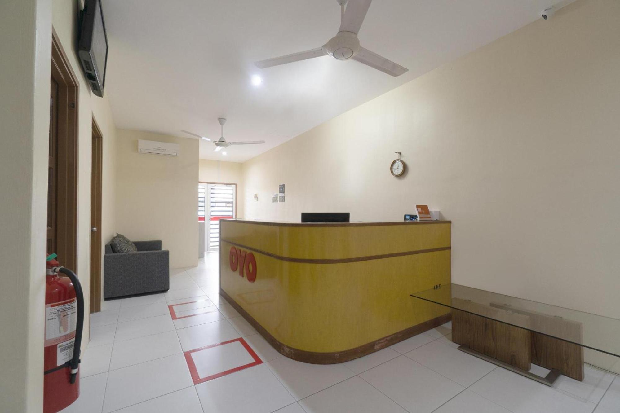 Oyo 91089 Motel Fasa 2B Seri Manjung Luaran gambar